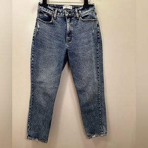 Abercrombie & Fitch The Mom High Rise Curvy Love Women’s Jeans